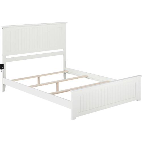 Nantucket Queen Bed w/ Matching Footboard in White