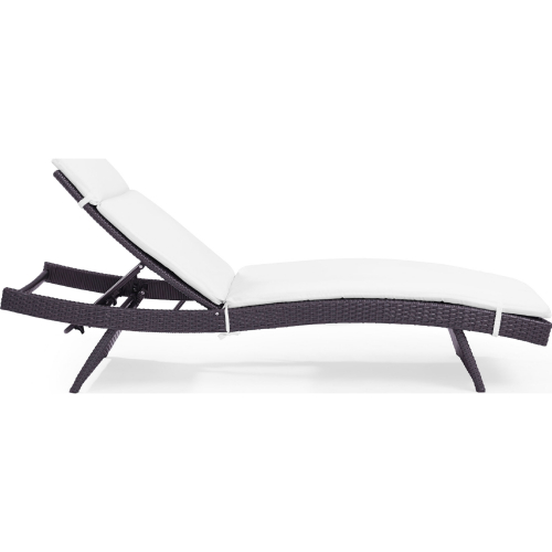 Biscayne Outdoor Chaise Lounge in Resin Wicker & White Fabric Cushion