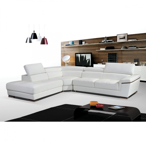 2383 Sectional Sofa with Left Chaise in White Leather