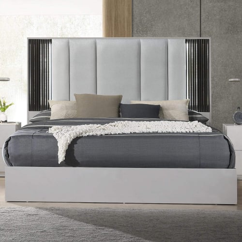 Lucia Queen Bed in Grey & Black Finish & Tufted Leatherette