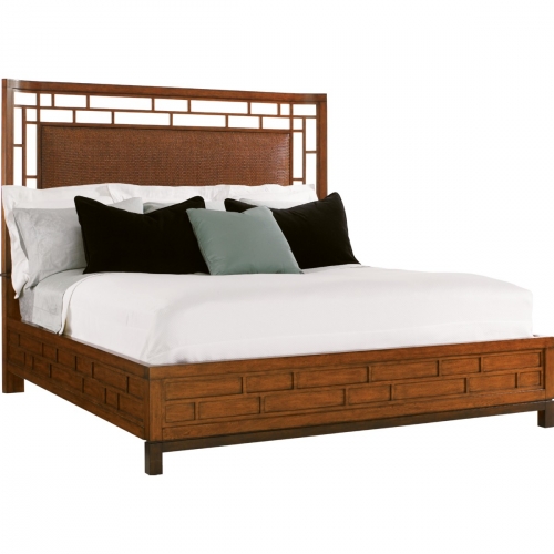 Paradise Point Bed w/ Curved Open Fretwork Headboard in Bali Finish (CA King)