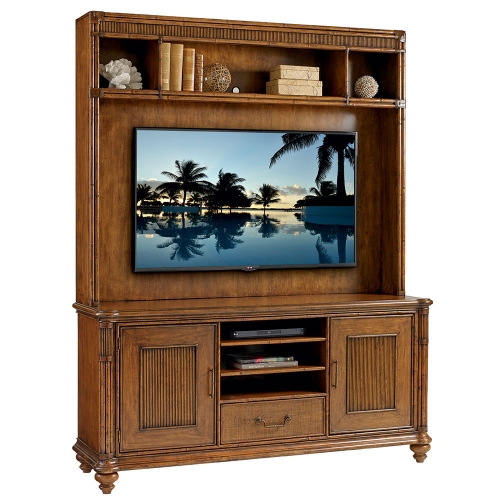 74" Pelican Cay Entertainment Center