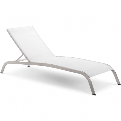 Savannah Outdoor Chaise Lounge Chair in White Mesh